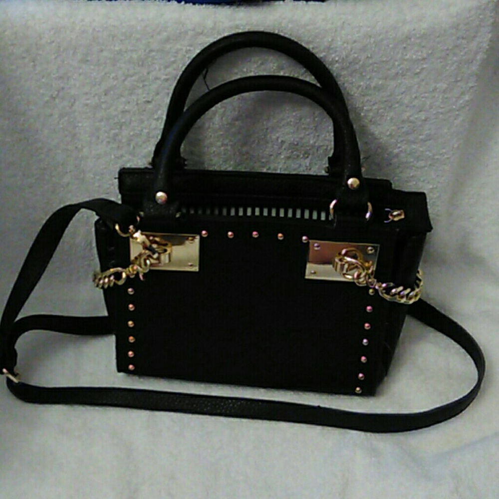 Just Fab Black purse w/chain side detail